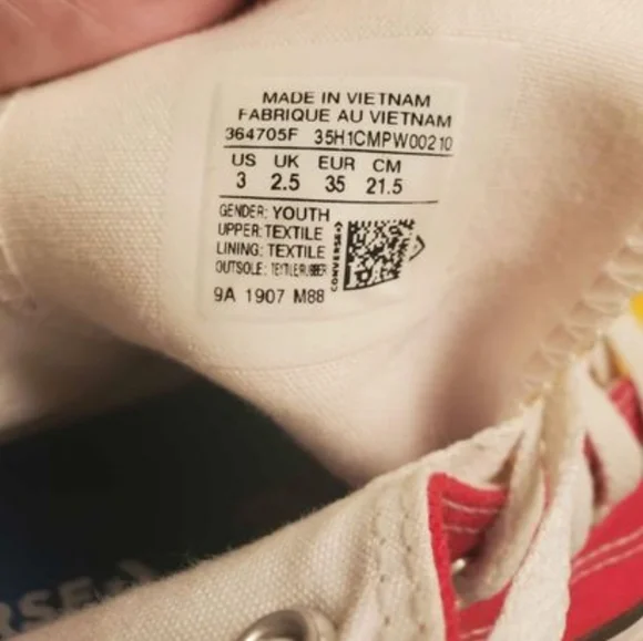 Kids Converse All Stars - Picture 3 of 4